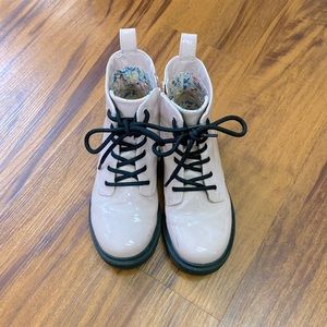 Art Class pink boots